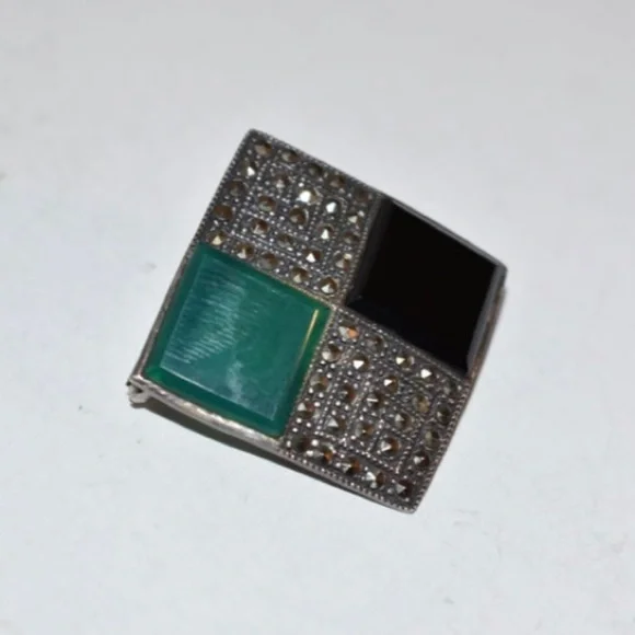 SOLD Vintage Sterling Silver marcasite onyx Brooch Pendant - Picture 6 of 8